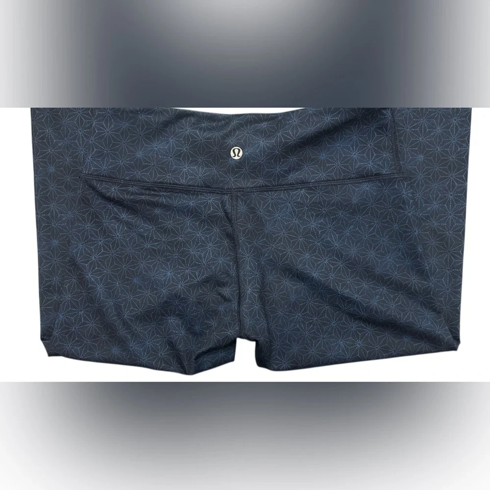 Lululemon‎ Wunder Under Crop II Full-On Luon Exploded Sashico Inkwell Blue Sz 6